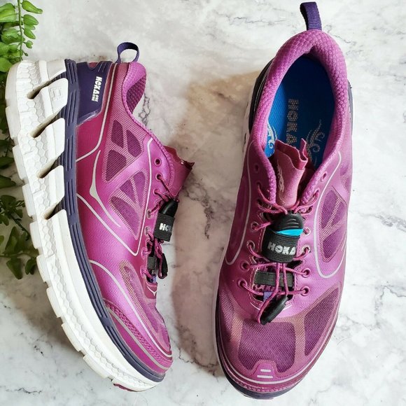 hoka one one arch support